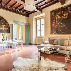 Ginny's House- Borgo La Croce Luxury Appartement